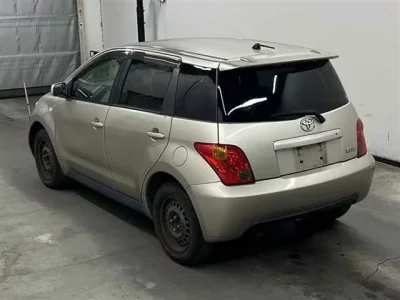 Toyota IST