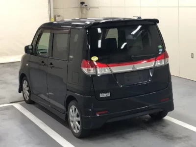 Mitsubishi DELICA D2