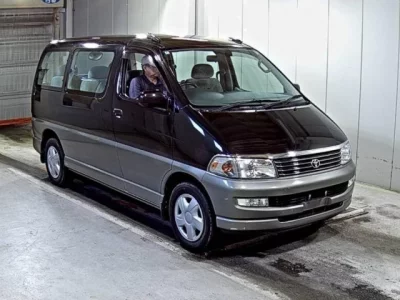 Toyota HIACE REGIUS