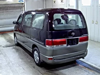 Toyota HIACE REGIUS