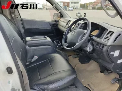 Toyota REGIUS ACE VAN