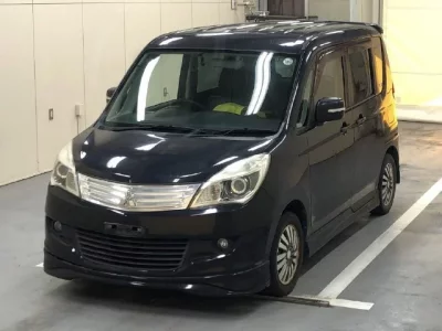 Mitsubishi DELICA D2