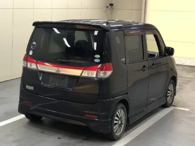 Mitsubishi DELICA D2