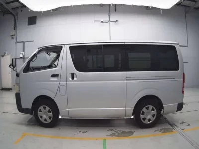 Toyota REGIUS ACE VAN