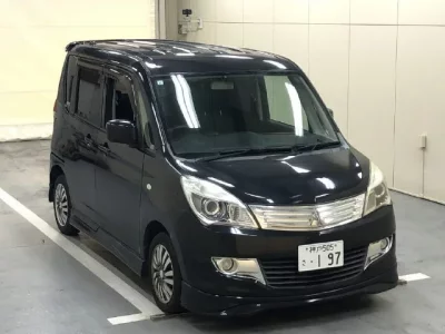 Mitsubishi DELICA D2