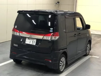 Mitsubishi DELICA D2