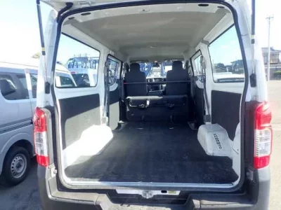 Nissan CARAVAN VAN
