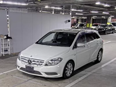 Mercedes-Benz B CLASS