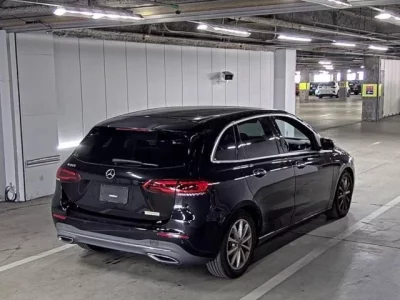 Mercedes-Benz B CLASS