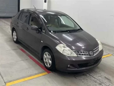 Nissan TIIDA LATIO