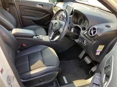 Mercedes-Benz B CLASS