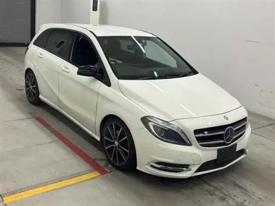 Mercedes-Benz B CLASS