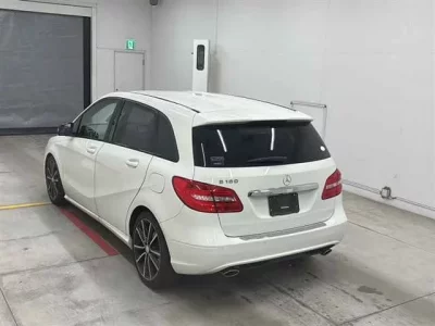 Mercedes-Benz B CLASS