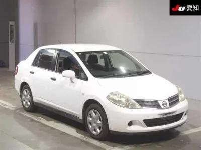Nissan TIIDA LATIO