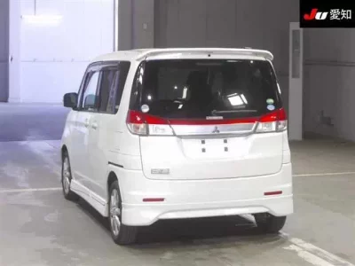 Mitsubishi DELICA D2