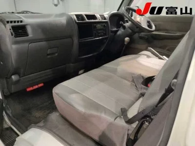 Mazda BONGO BRAWNY VAN