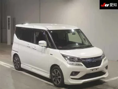 Mitsubishi DELICA D2