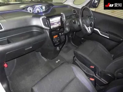 Mitsubishi DELICA D2