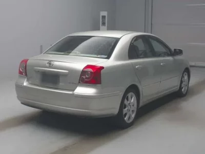 Toyota AVENSIS SEDAN