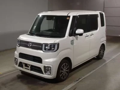 Toyota PIXIS MEGA