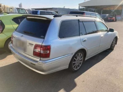 Toyota CROWN ESTATE