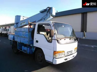 Isuzu ELF