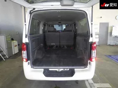 Nissan CARAVAN VAN