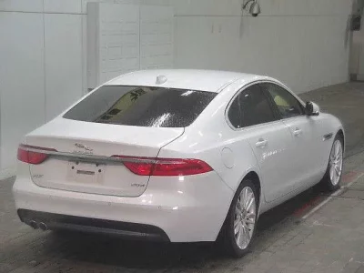 Jaguar XF SERIES