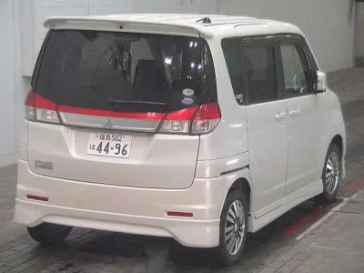 Mitsubishi DELICA D2
