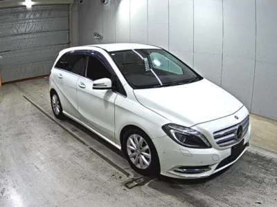 Mercedes-Benz B CLASS