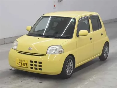 Daihatsu Esse