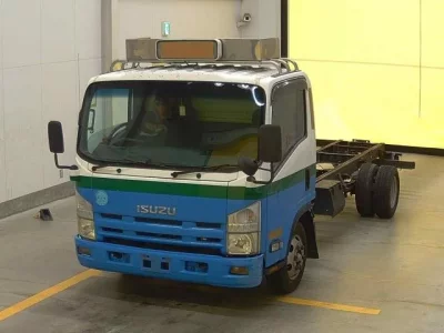 Isuzu ELF