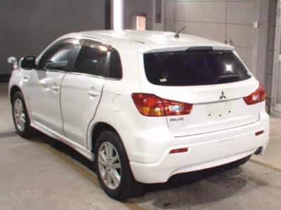 Mitsubishi RVR