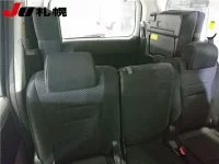 Toyota NOAH лот № 27 оценка R  с аукциона в Японии 6
