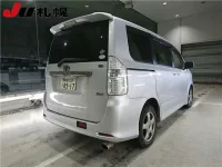 Toyota NOAH лот № 27 оценка R  с аукциона в Японии 1