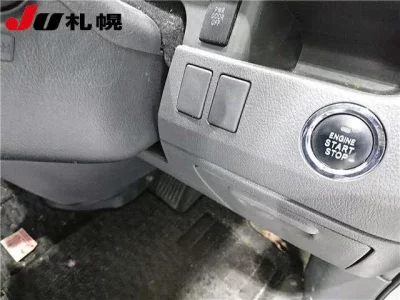 Toyota NOAH  с аукциона в Японии