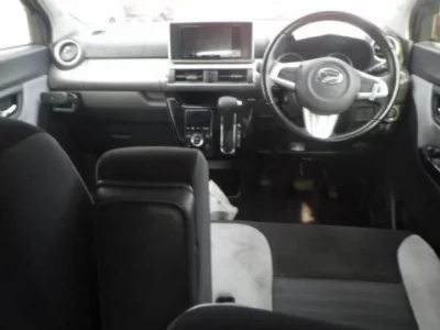 Daihatsu Cast  с аукциона в Японии