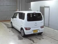 Suzuki WAGON R лот № 9075 оценка R  с аукциона в Японии 1