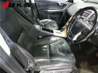 Volvo XC60 лот № 56 оценка 3.5  с аукциона в Японии 4