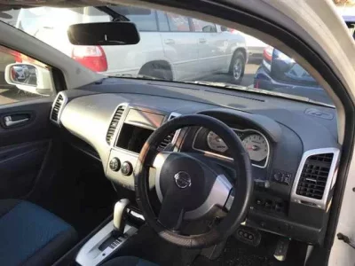 Nissan WINGROAD  с аукциона в Японии