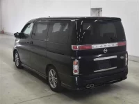 Nissan ELGRAND лот № 80078 оценка 4  с аукциона в Японии 1