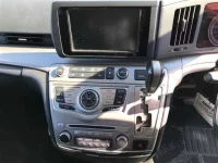 Nissan ELGRAND лот № 80078 оценка 4  с аукциона в Японии 5