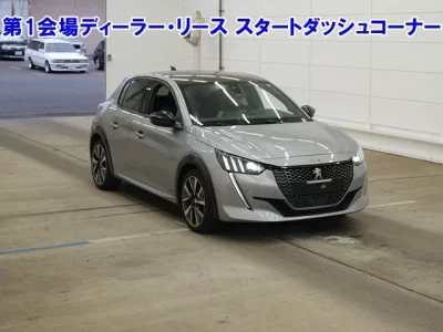 Peugeot 208  с аукциона в Японии