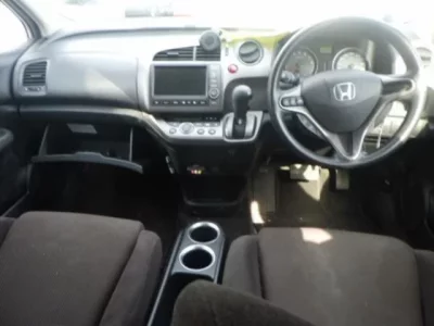 Honda STREAM  с аукциона в Японии