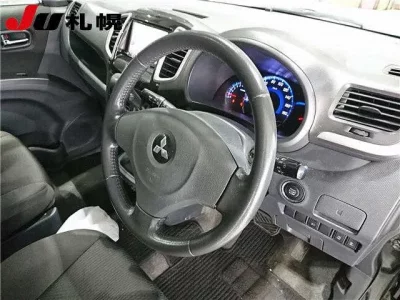 Mitsubishi DELICA D2  с аукциона в Японии