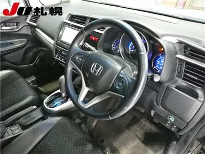 Honda FIT  с аукциона в Японии