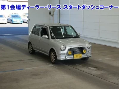 Daihatsu MIRA