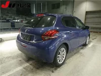 Peugeot 208 лот № 103 оценка 3.5  с аукциона в Японии 1