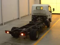 Mitsubishi CANTER лот № 1056 оценка 3.5  с аукциона в Японии 1