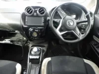 Nissan NOTE лот № 9164 оценка 3  с аукциона в Японии 2